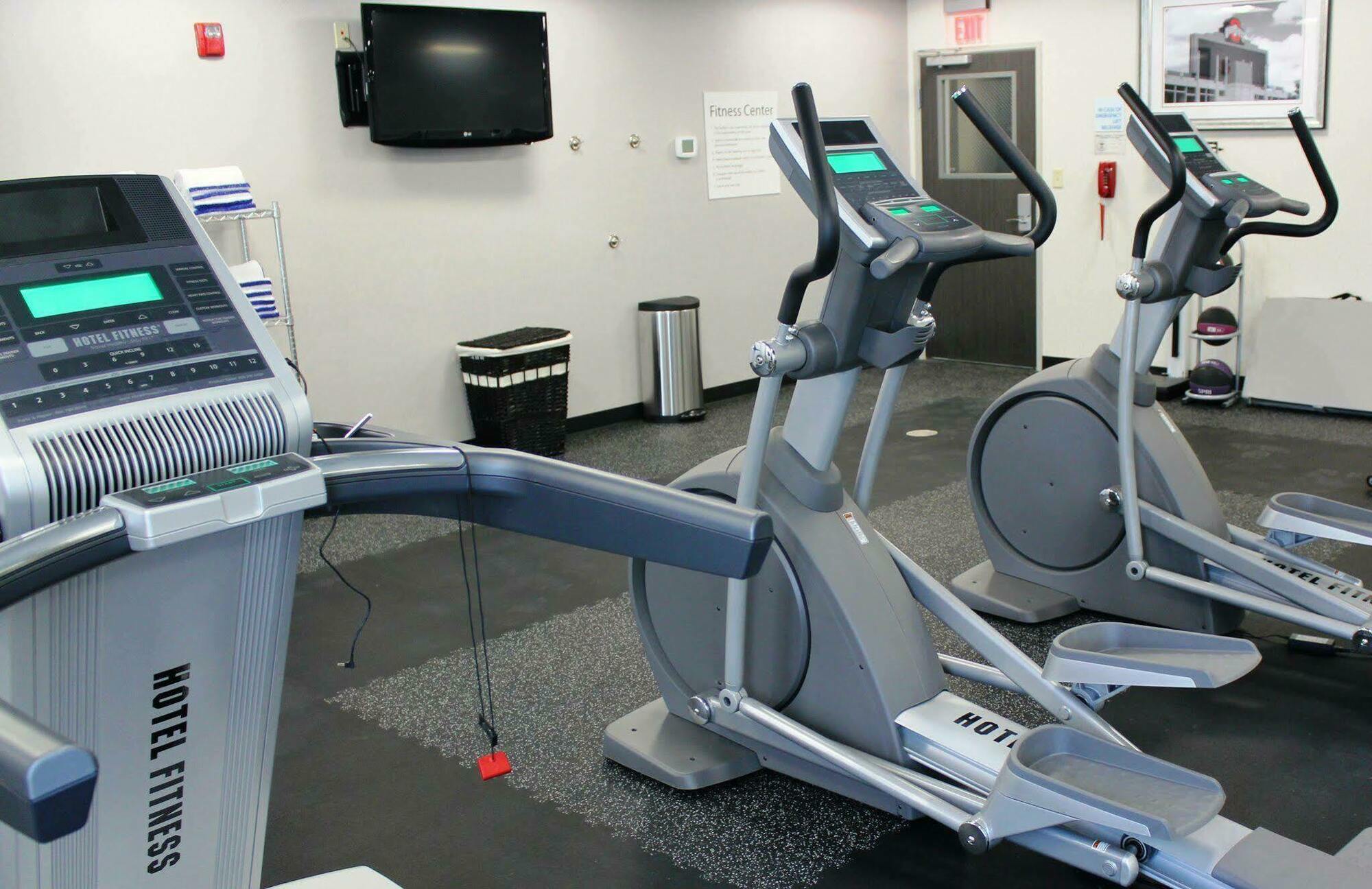 Holiday Inn Express & Suites Columbus - Polaris, An Ihg Hotel โคลัมบัส ภายนอก รูปภาพ